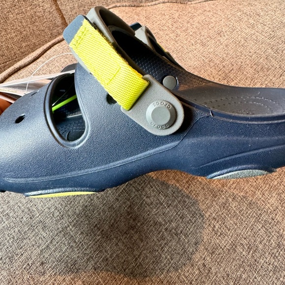 Crocs Classic Kids All Terrain Sandal K Navy Blue - Picture 4 of 8